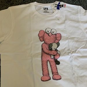 Uniqlo x Kaws